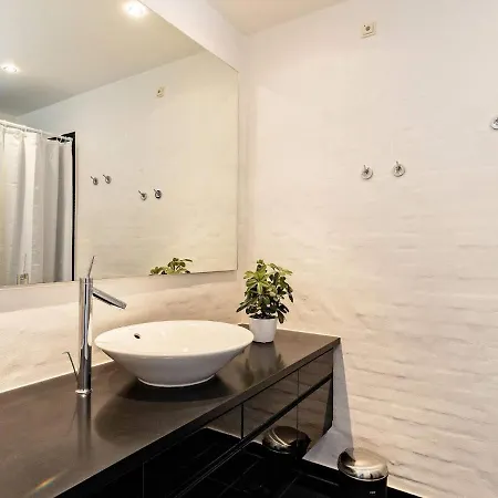 2 Person In Skagen-by Traum